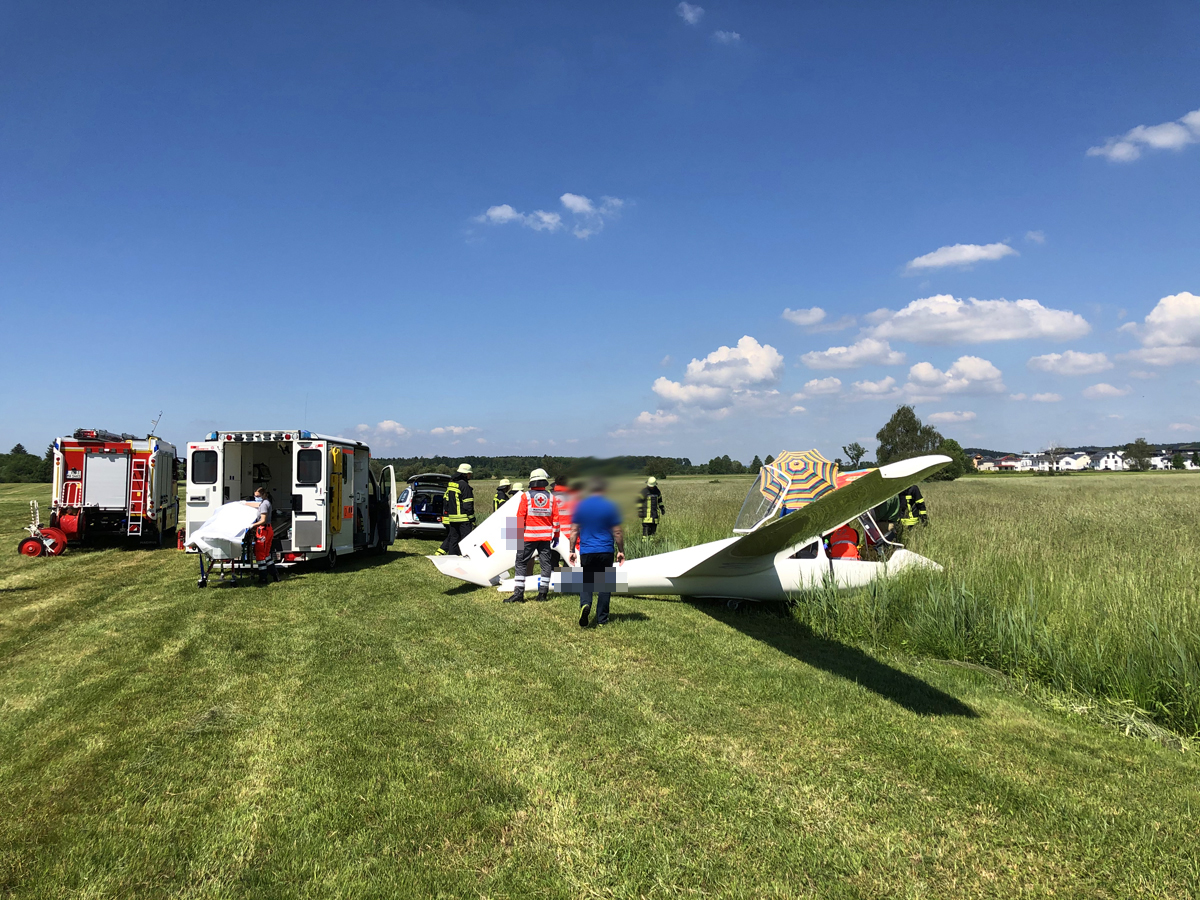 Mehr über den Artikel erfahren F FLUG 1 – Segelflugzeug abgestürzt