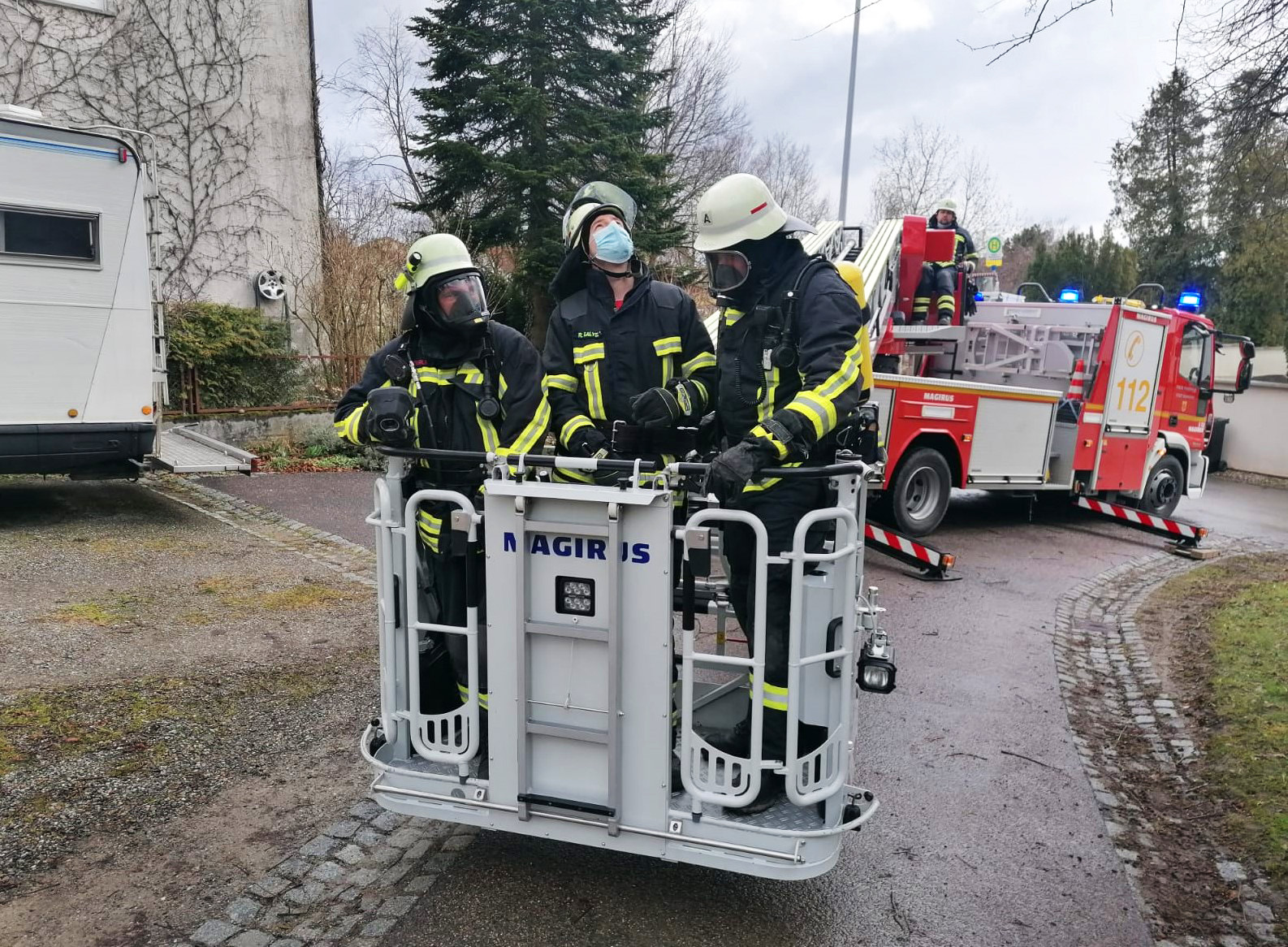 Mehr über den Artikel erfahren Z DLK – Drehleiter nach Horgenzell