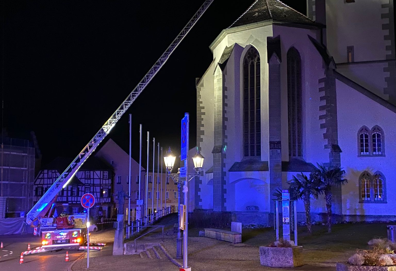 Mehr über den Artikel erfahren F 2 – Feuerschein am Dachstuhl der Kirche St. Nikolaus