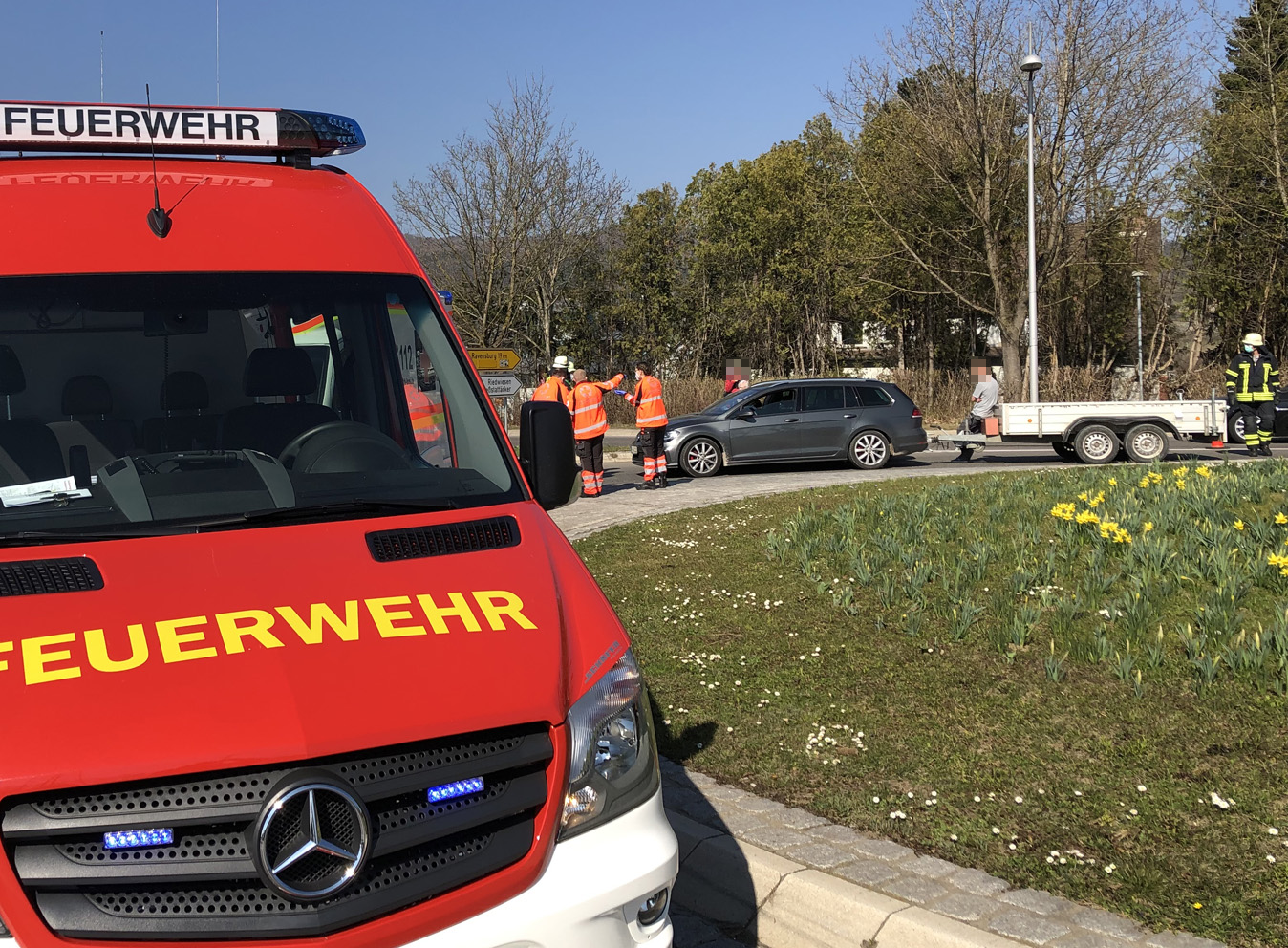 Mehr über den Artikel erfahren H 2 VU – Verkehrsunfall mit eingeklemmter Person