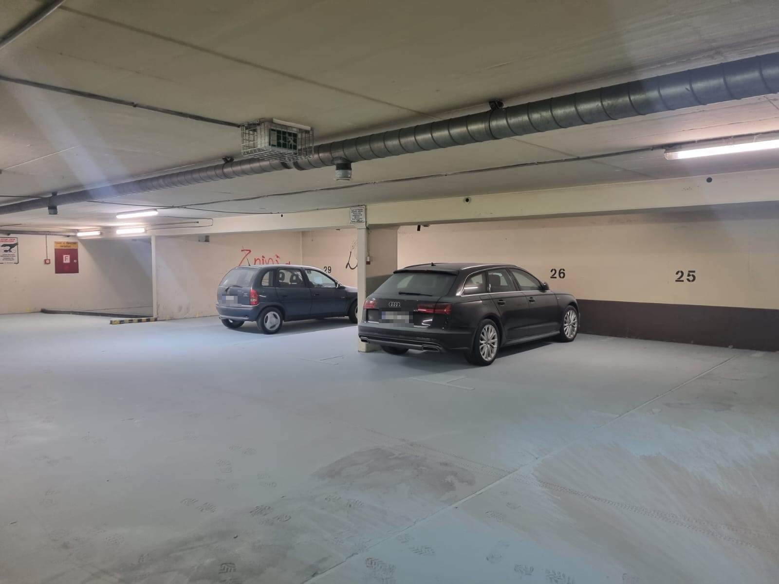 Mehr über den Artikel erfahren F 2 – Rauch aus Tiefgarage