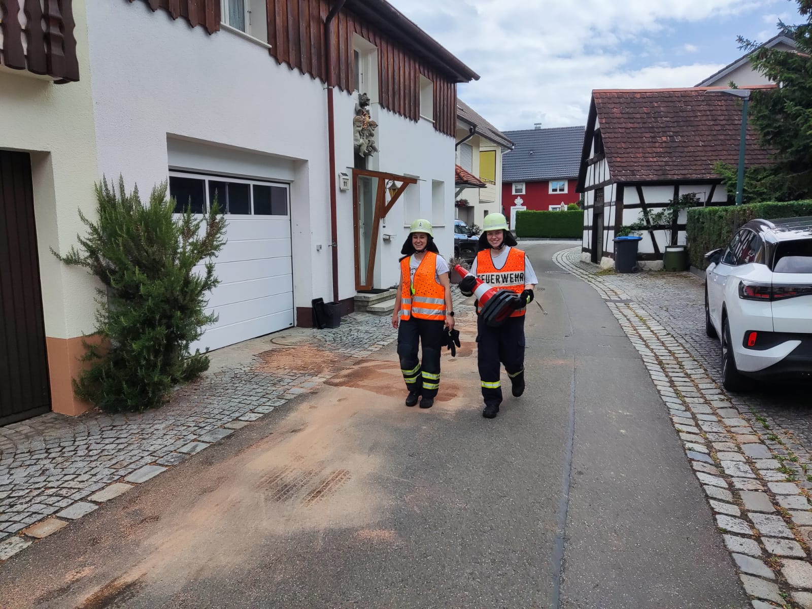 Mehr über den Artikel erfahren H ÖLSPUR 1 – Speiseöl ausgelaufen