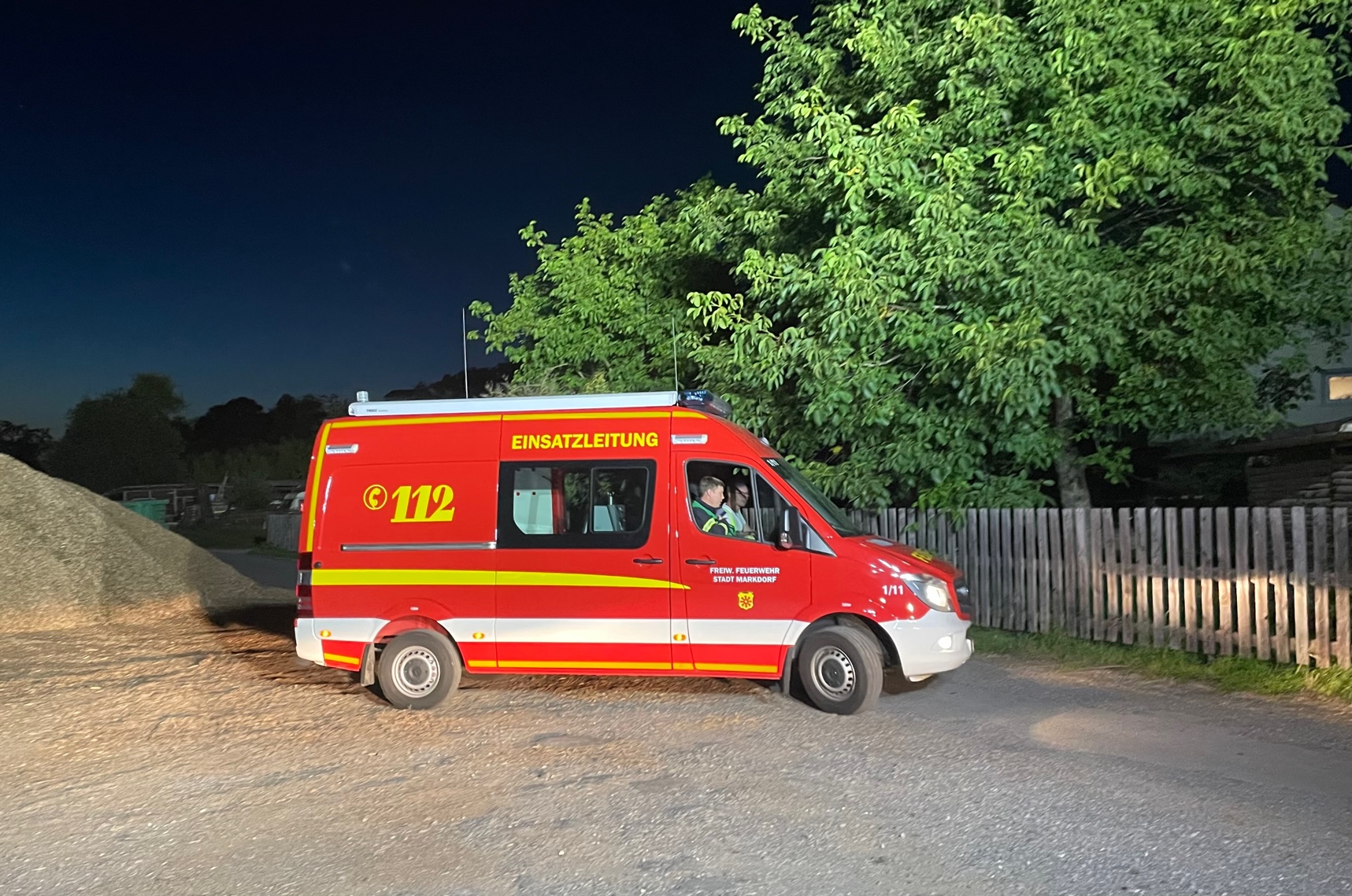 Mehr über den Artikel erfahren F 1 – Unklare Rauchentwicklung