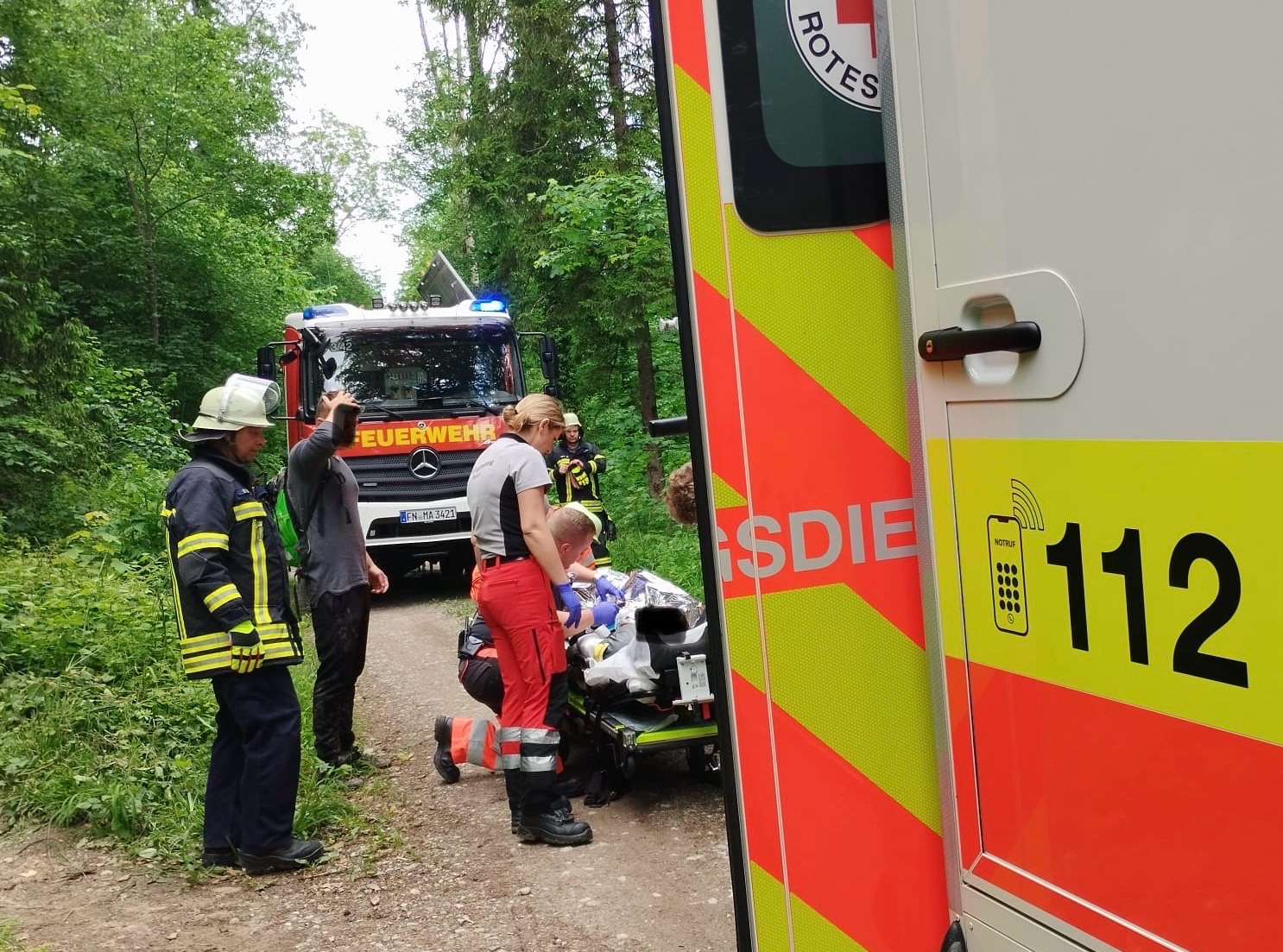 Mehr über den Artikel erfahren H 1 – Rettung eines gestürzten Radfahrers