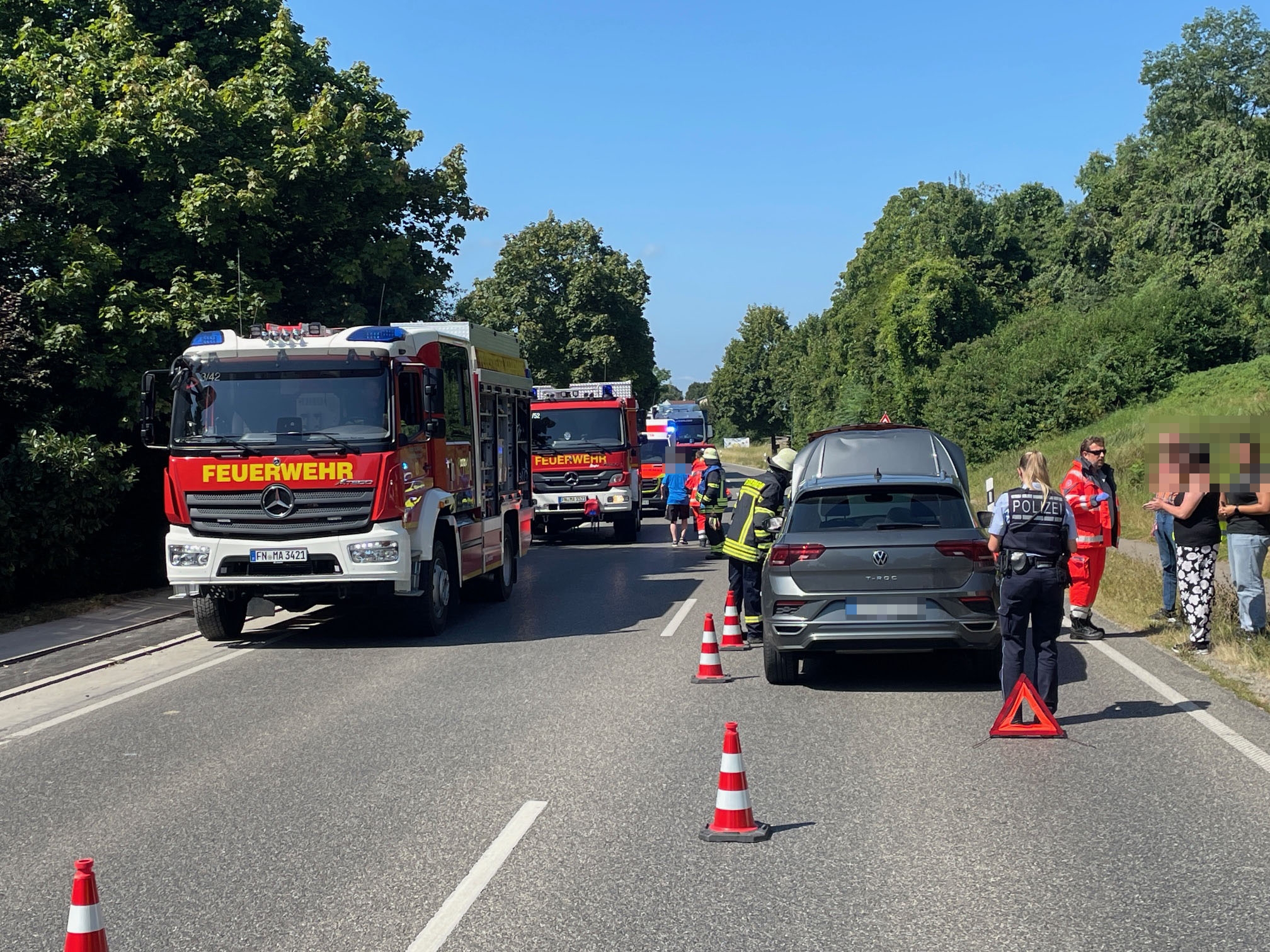 Mehr über den Artikel erfahren H 1 VU – Verkehrsunfall auf B33 bei Hepbach