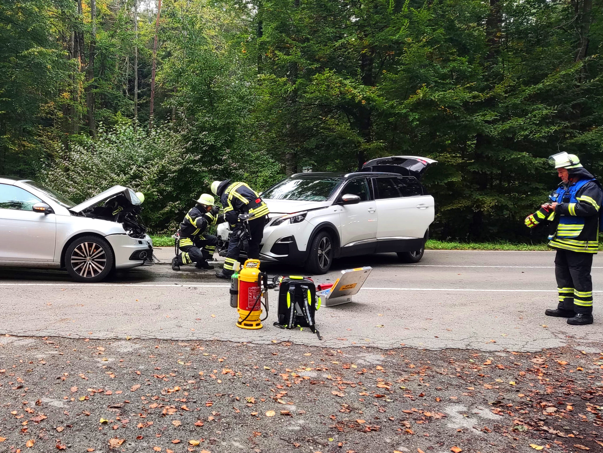 Mehr über den Artikel erfahren H 1 VU – Frontalkollision zweier PKW