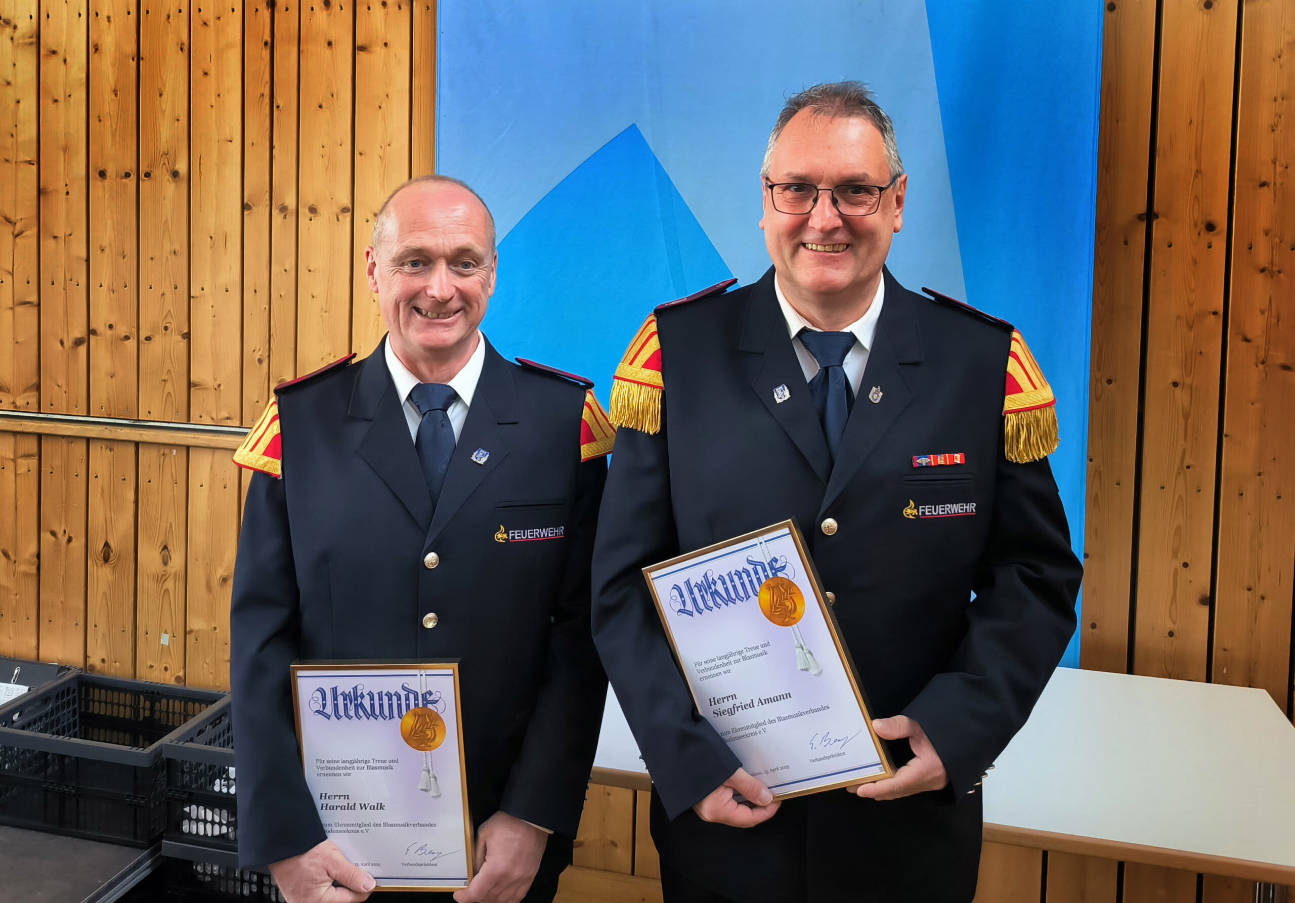 Mehr über den Artikel erfahren Blasmusikverband ehrt zwei Feuerwehrmusiker