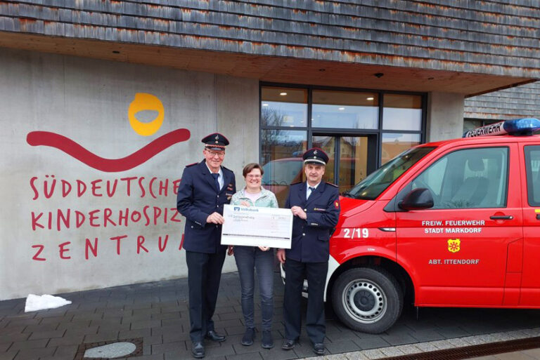 Mehr über den Artikel erfahren “Feuerzauber” für den guten Zweck: Abteilung Ittendorf spendet erneut an das Kinderhospiz St. Nikolaus