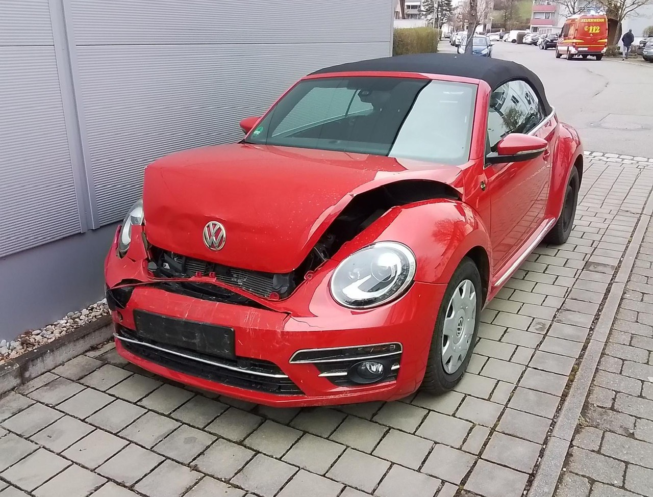 Mehr über den Artikel erfahren B KFZ – Fahrzeugbrand